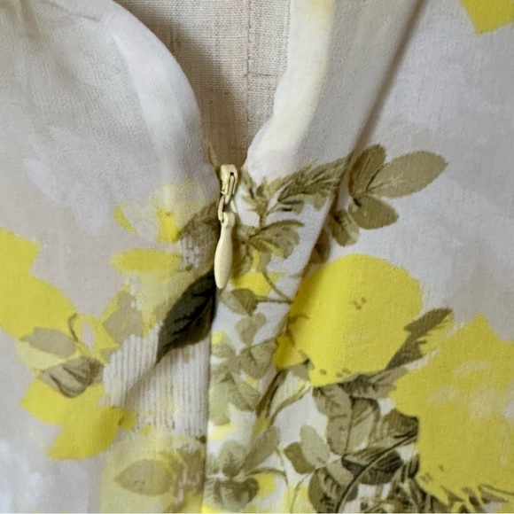 Calvin Klein - Picture 5 of 14